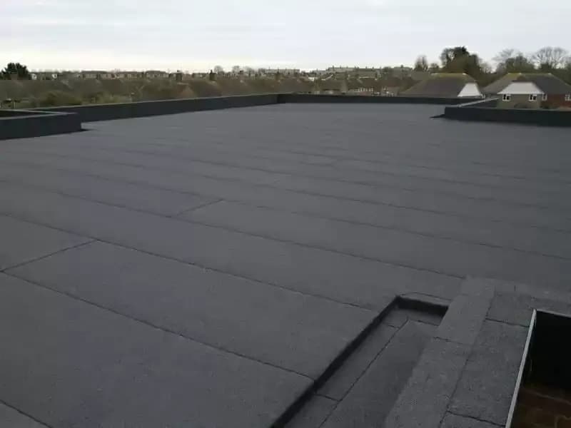 Устройство наплавляемой кровли: материалы и технология монтажа