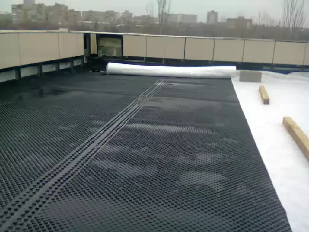 Монтаж разделительного слоя